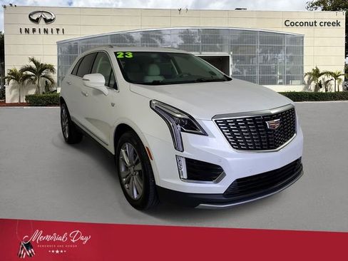 Used 2023 Cadillac XT5 Premium Luxury w/ LPO, Floor Liner Package FWD image 1