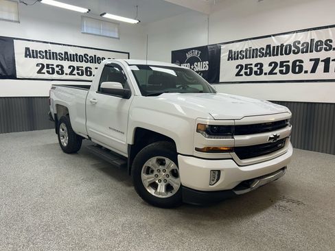 Used 2017 Chevrolet Silverado 1500 LT w/ LT Convenience Package AWD/4WD image 1