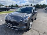 Used 2020 Ford Escape SE image 3