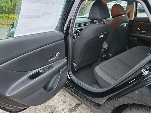 New 2026 Hyundai Elantra Blue image 13