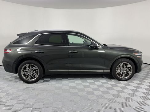 Used 2025 Genesis GV70 2.5T AWD/4WD image 8