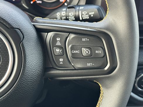Used 2024 Jeep Wrangler Sport S image 39