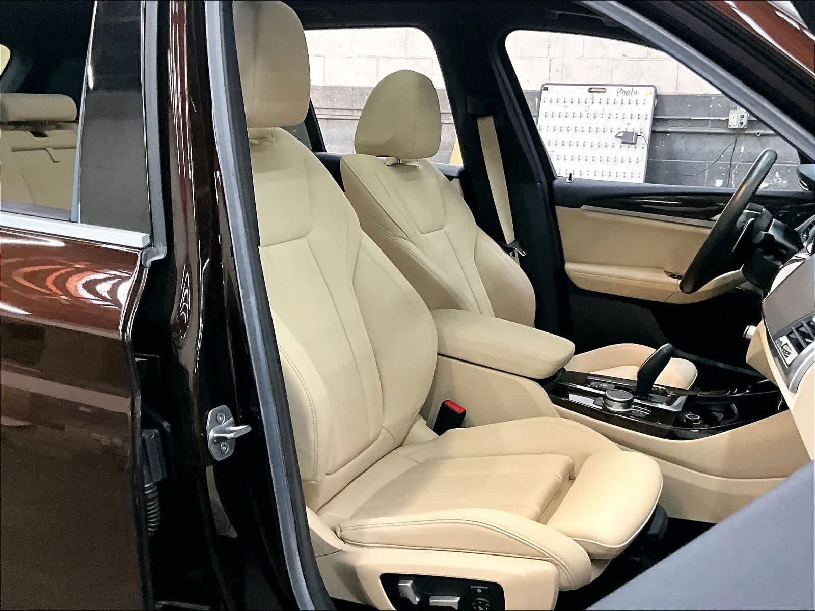 Used 2019 BMW X3 sDrive30i w/ Premium Package RWD image 10