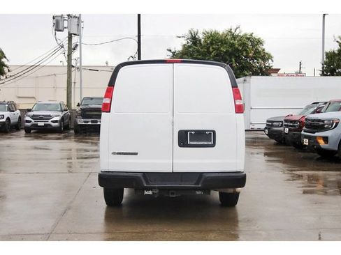 Used 2021 Chevrolet Express 2500 Extended w/ Driver Convenience Package RWD image 3