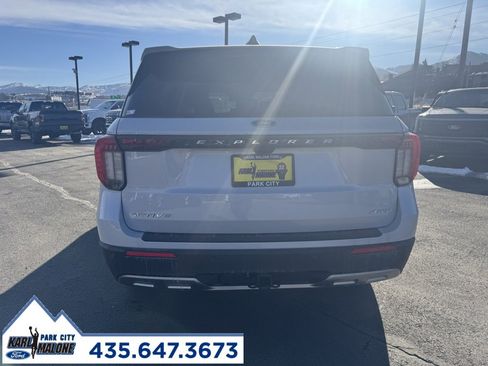 New 2026 Ford Explorer Active w/ Active Comfort Package image 4