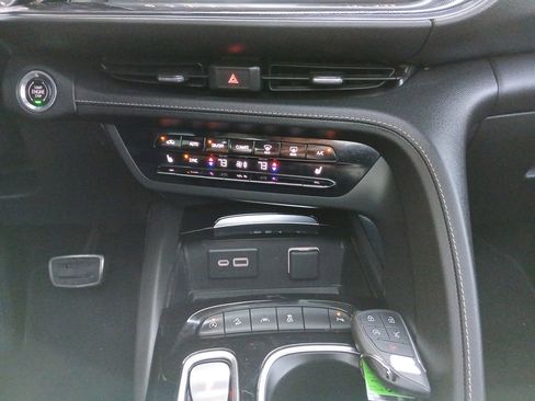 Certified 2023 Buick Envision Essence w/ Sport Touring Package image 36