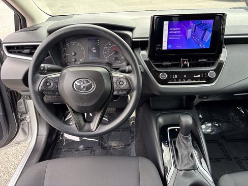 Used 2024 Toyota Corolla LE FWD image 20
