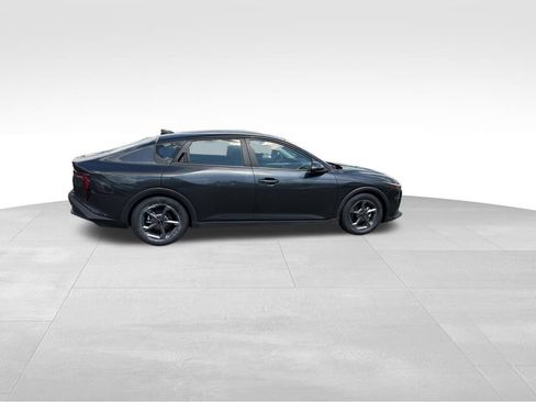 Used 2025 Kia K4 FWD image 12
