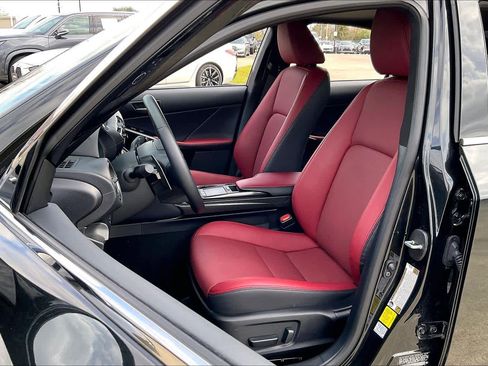 Used 2025 Lexus IS 350 F Sport image 7
