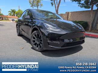 Used 2024 Tesla Model Y Long Range AWD/4WD video 1