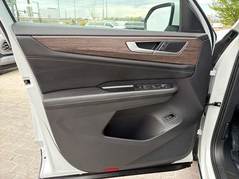 Certified 2024 Volkswagen Atlas SEL image 12