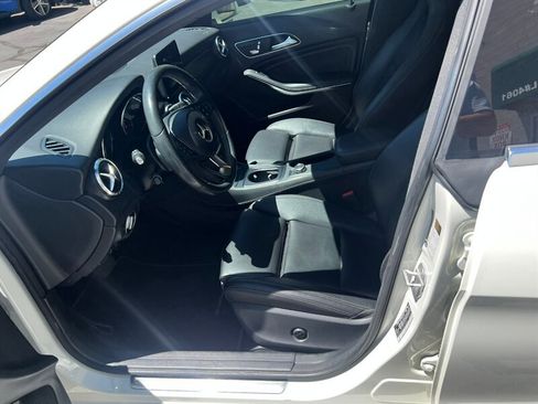 Used 2018 Mercedes-Benz CLA 250 4MATIC image 15