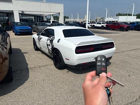 Used 2022 Dodge Challenger GT RWD image 10