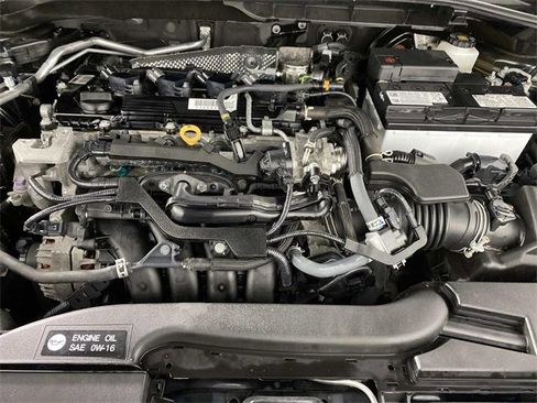 Used 2023 Toyota Corolla Cross LE image 31