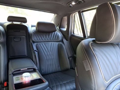 Used 2023 Genesis G90 3.5T AWD/4WD image 14
