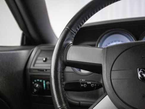 Used 2009 Dodge Challenger R/T image 45