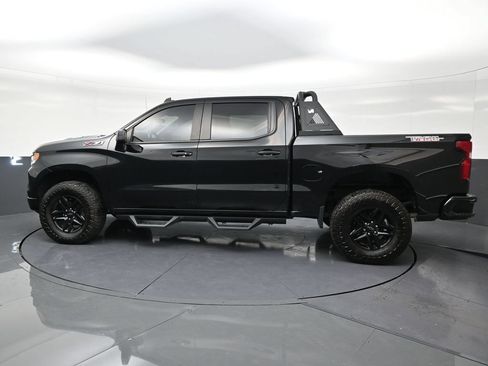 Used 2022 Chevrolet Silverado 1500 LT Trail Boss AWD/4WD image 2