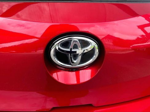 Used 2025 Toyota Corolla SE FWD image 30