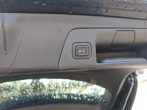 Certified 2023 Buick Envision Essence image 36