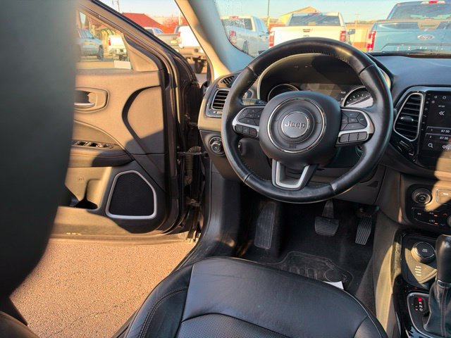 Used 2018 Jeep Compass Limited AWD/4WD image 15