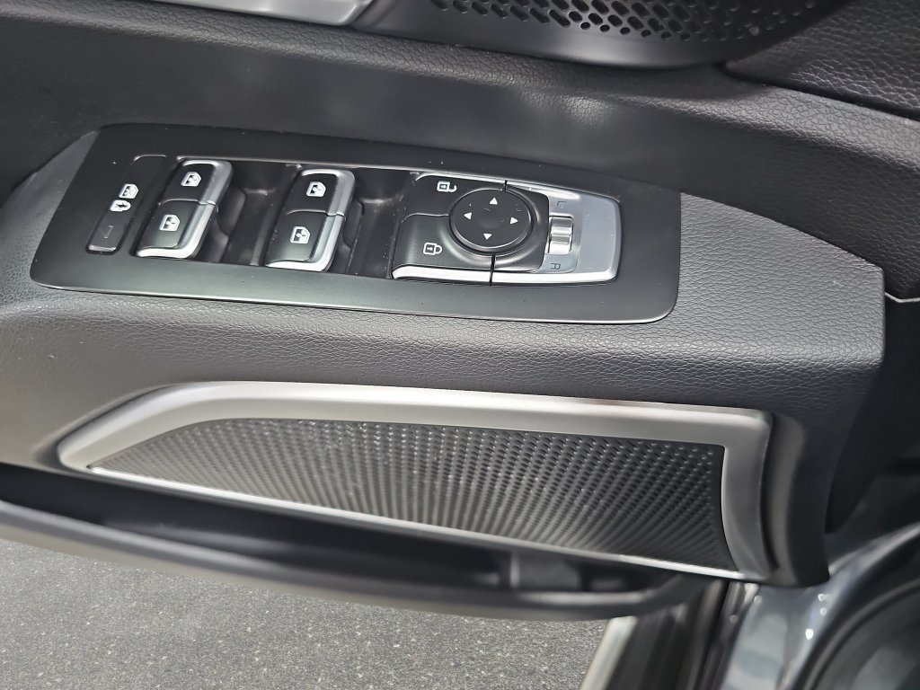 Used 2021 Kia Telluride LX AWD/4WD image 30