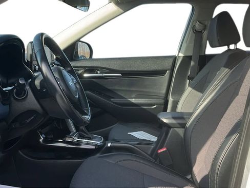 Used 2023 Kia Seltos S image 10