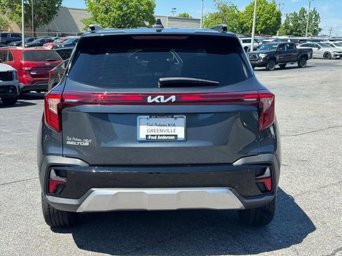 Certified 2025 Kia Seltos EX w/ EX Sunroof Package FWD image 4