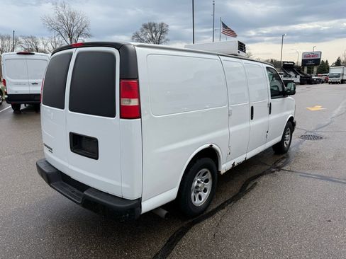 Used 2012 Chevrolet Express 1500 RWD image 13