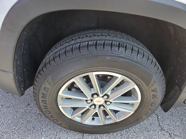 Used 2023 Chevrolet Traverse LT FWD image 20
