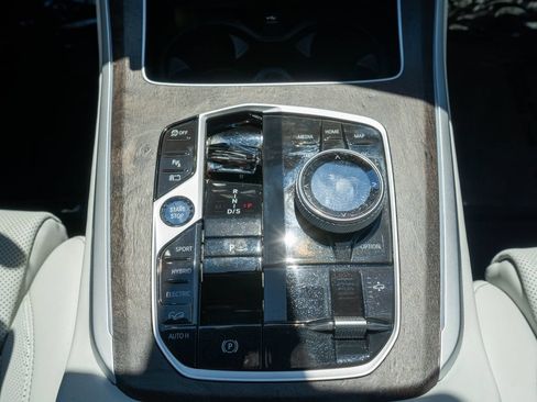 Used 2024 BMW X5 xDrive50e w/ Executive Package AWD/4WD image 30