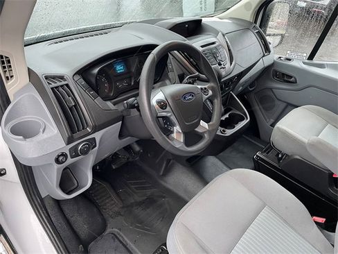 Used 2018 Ford Transit 350 XLT image 3