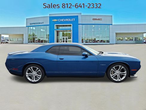 Used 2022 Dodge Challenger R/T RWD image 8