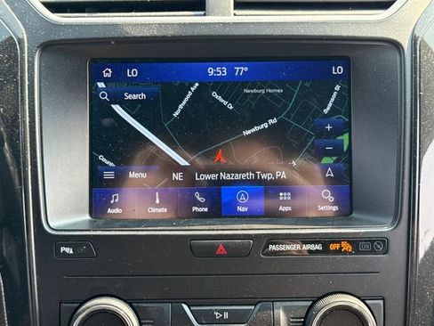Used 2019 Ford Explorer XLT w/ Equipment Group 202A AWD/4WD image 32