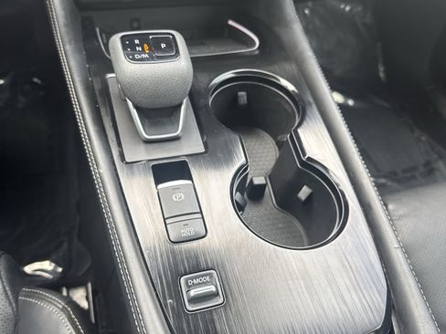 Used 2023 Nissan Rogue Platinum w/ Platinum Premium Package image 25