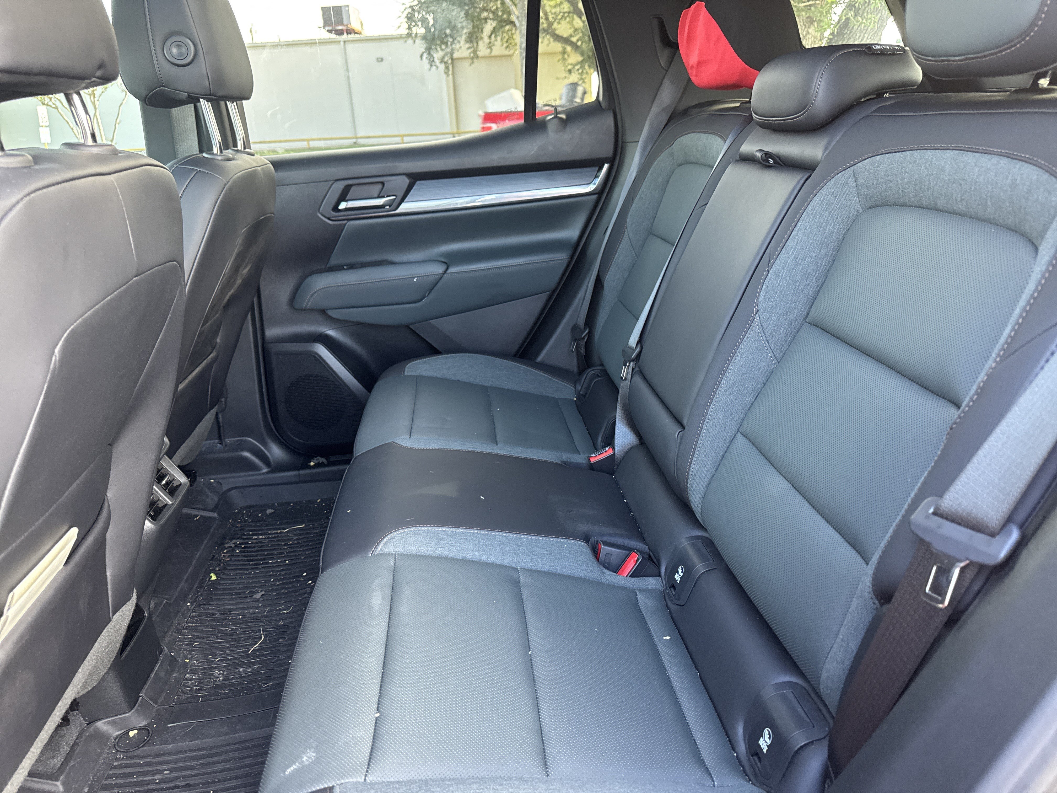 Used 2026 GMC Terrain AT4 w/ Technology Package II AWD/4WD image 5