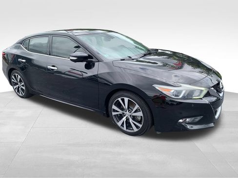 Used 2017 Nissan Maxima Platinum FWD image 7