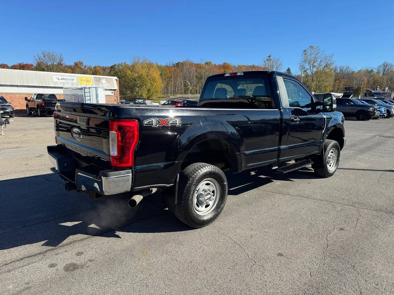 Used 2017 Ford F250 XL w/ Power Equipment Group AWD/4WD image 4