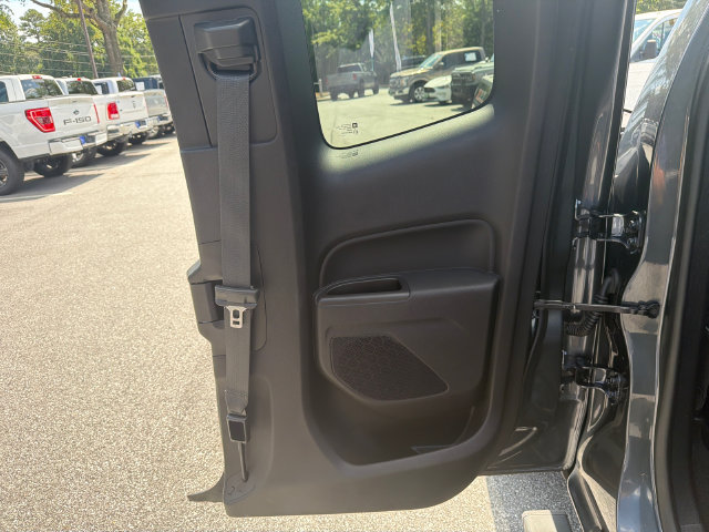 Used 2016 Chevrolet Colorado Z71 RWD image 18