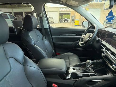 Used 2023 Kia Telluride SX image 6