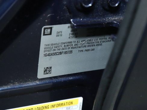 Used 2011 Buick LaCrosse CX image 25