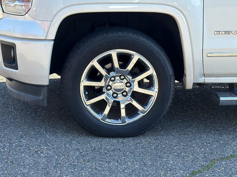 Used 2014 GMC Sierra 1500 Denali image 9