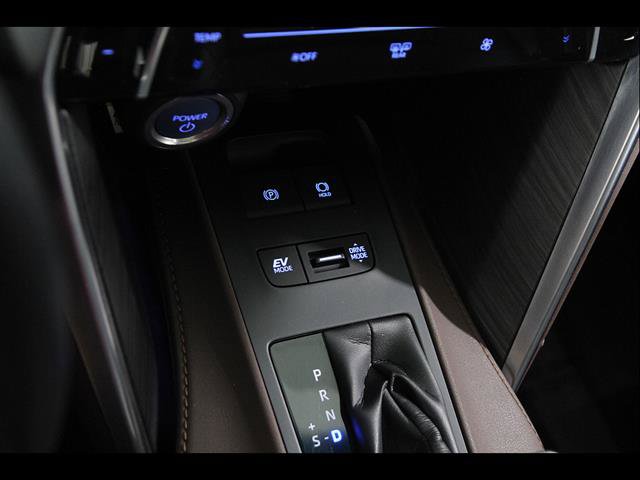 Used 2022 Toyota Venza Limited AWD/4WD image 16