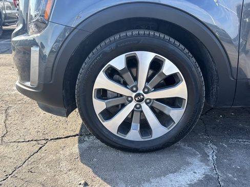 Used 2020 Kia Telluride S w/ S 8 Passenger Seating Package image 10