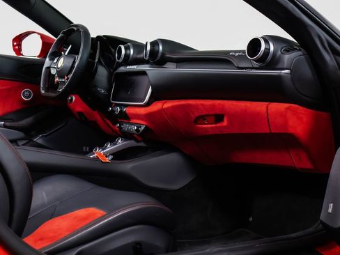 Certified 2019 Ferrari Portofino RWD image 49