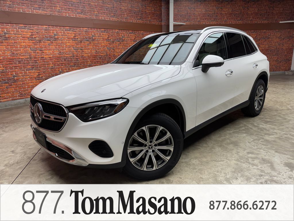 Certified 2026 Mercedes-Benz GLC 300 4MATIC image 1