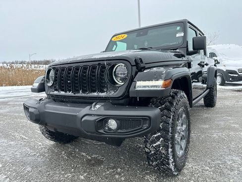 Used 2024 Jeep Gladiator Sport image 47