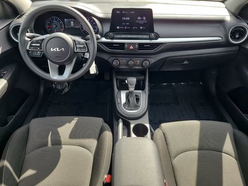 Used 2023 Kia Forte LXS w/ LXS Technology Package FWD image 15