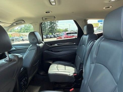 Used 2019 Buick Enclave Essence FWD image 16