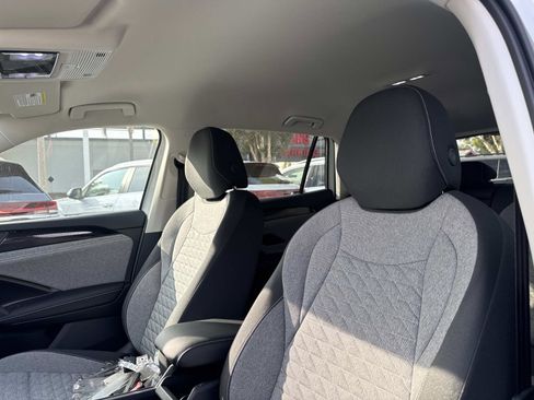 New 2026 Volkswagen Tiguan S image 16