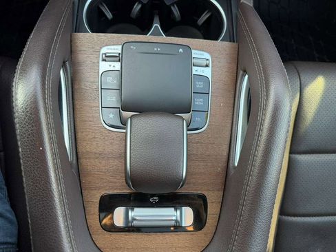 Used 2020 Mercedes-Benz GLS 450 4MATIC image 40